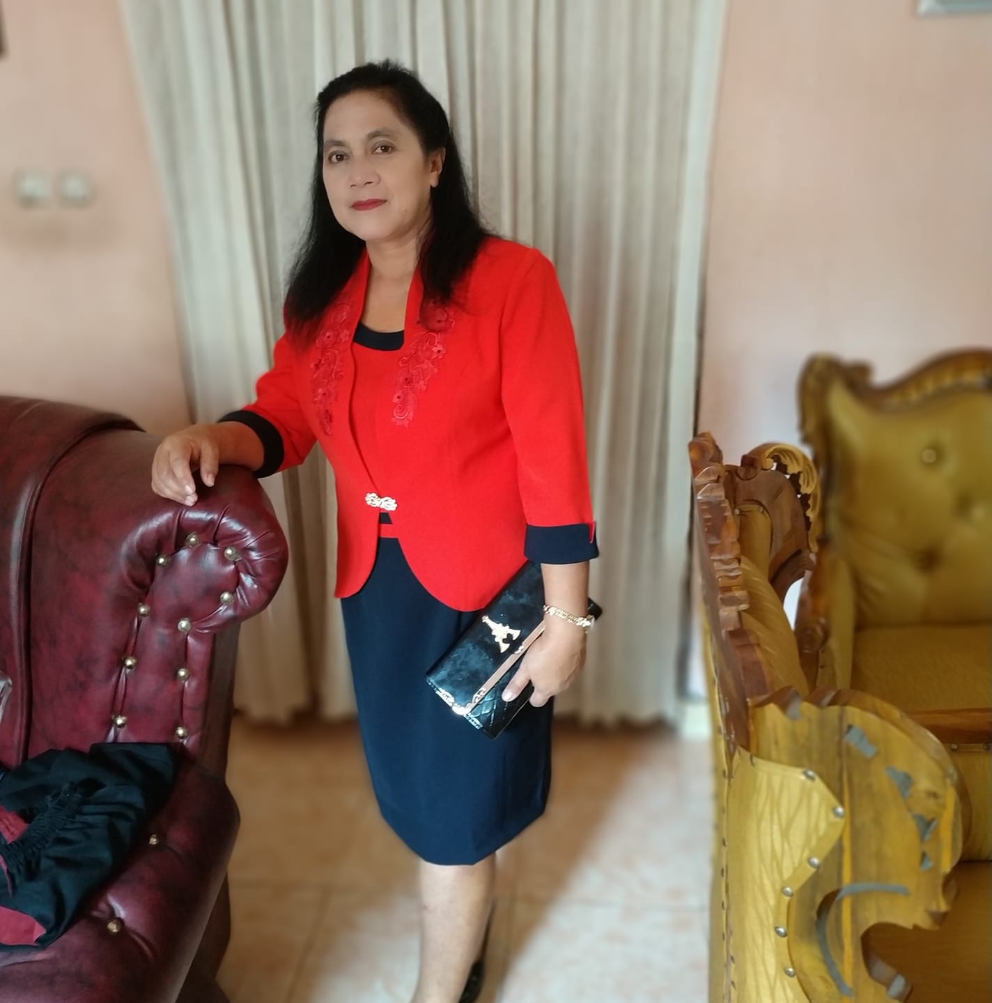 <center>Bendahara BOS<br>Dina Corry Piters</center>