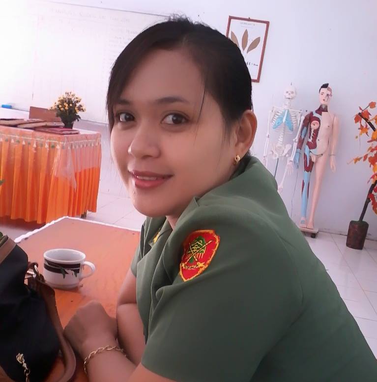 <center>Wali Kelas<br>Imelda Milli Kawulusan</center>